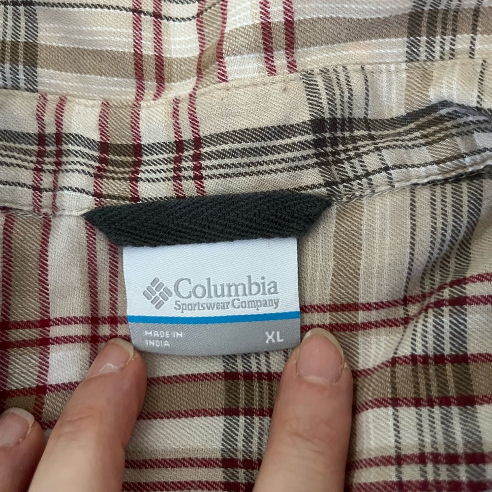 Men’s button down - Picture 2 of 3